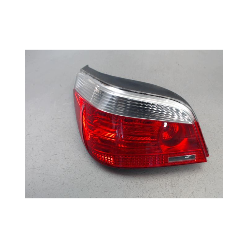 FEU ARRIERE GAUCHE  B.M.W. SERIE 5