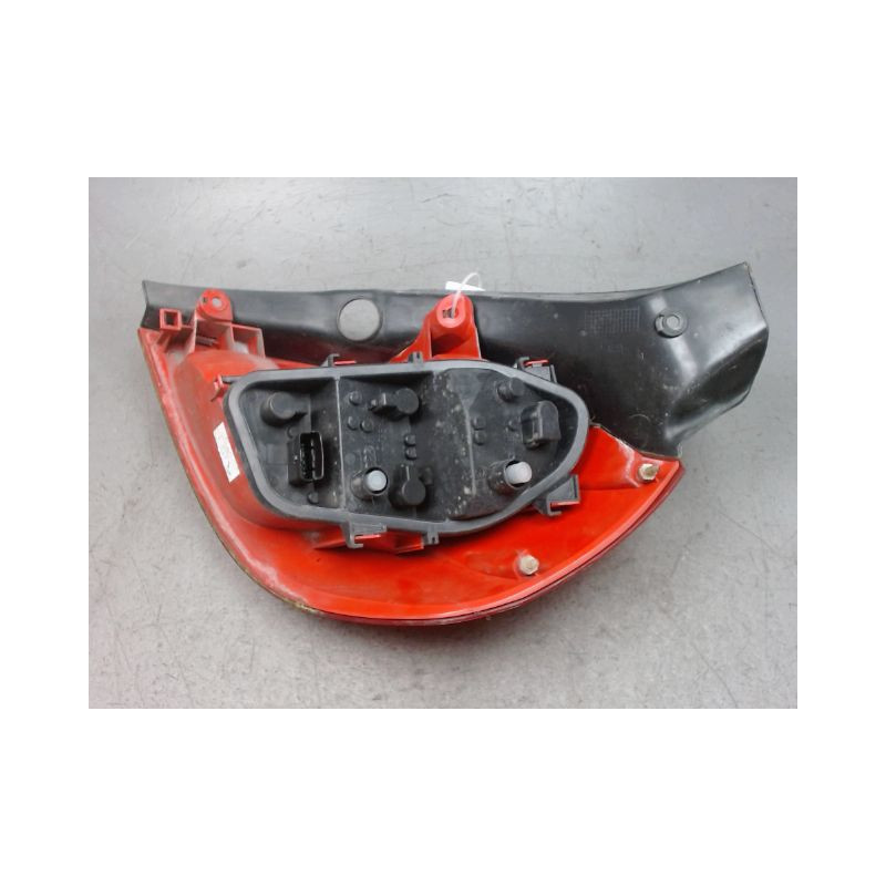 FEU ARRIERE GAUCHE  RENAULT CLIO III 2005-