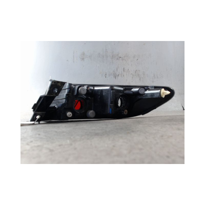 FEU ARRIERE GAUCHE  HONDA CIVIC 2004-