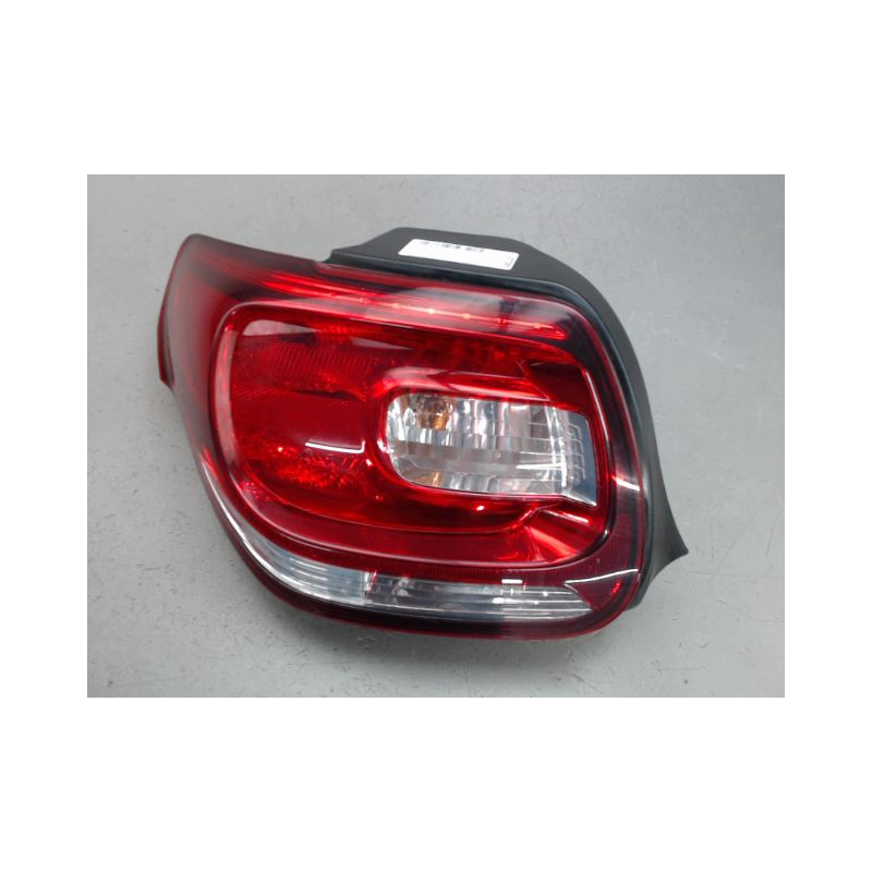 FEU ARRIERE GAUCHE  CITROEN DS3
