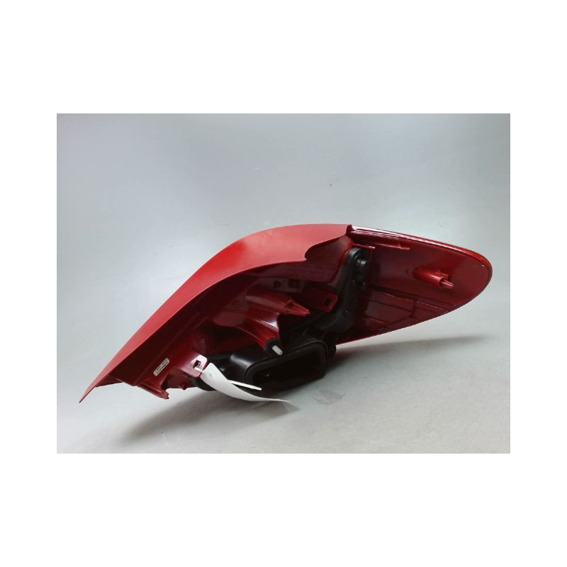 FEU ARRIERE GAUCHE  PEUGEOT 207