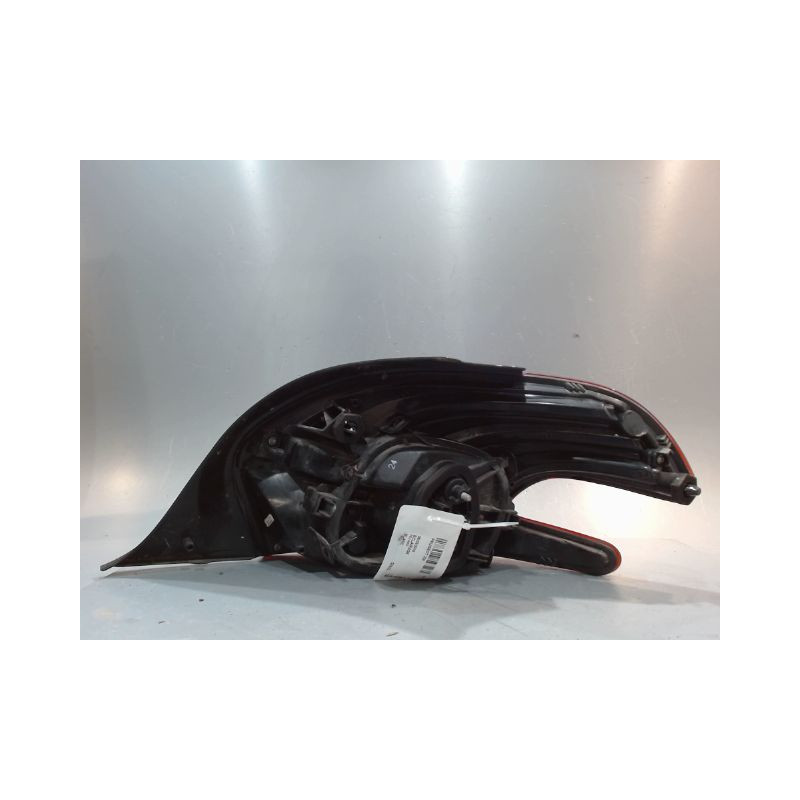 FEU ARRIERE GAUCHE  PEUGEOT 208