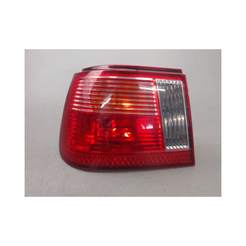 FEU ARRIERE GAUCHE  SEAT IBIZA