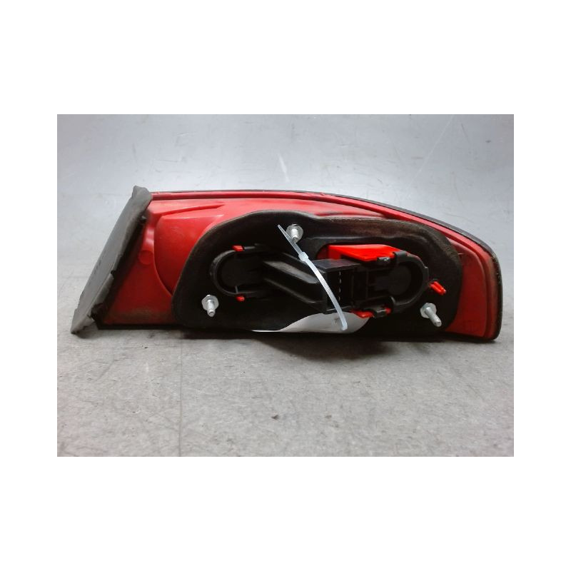 FEU ARRIERE GAUCHE  ALFA ROMEO 159 SPORTWAGON
