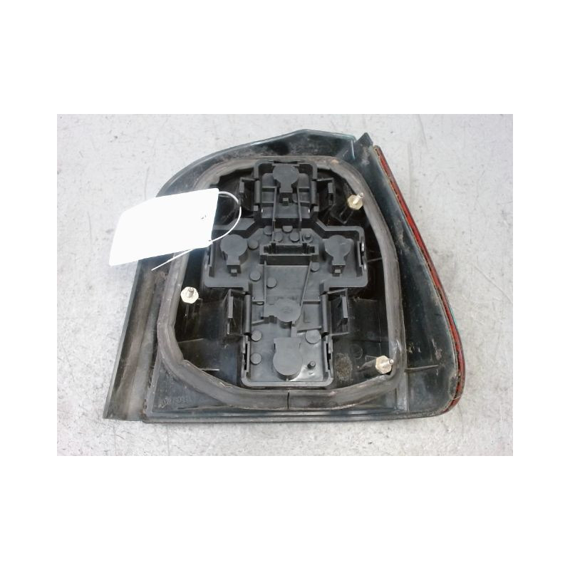 FEU ARRIERE GAUCHE  SKODA FELICIA 95-2000