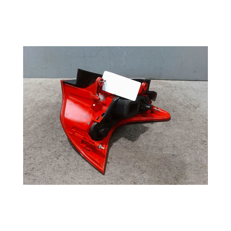 FEU ARRIERE GAUCHE  PEUGEOT 3008 2009-