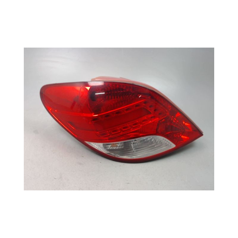 FEU ARRIERE GAUCHE  PEUGEOT 207 2006-2013