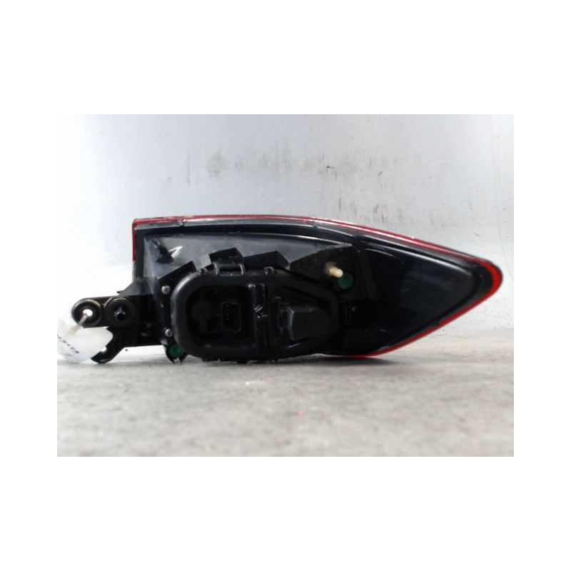 FEU ARRIERE GAUCHE  RENAULT CLIO IV