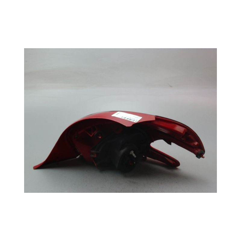 FEU ARRIERE GAUCHE  PEUGEOT 208 Phase 1 2012-...