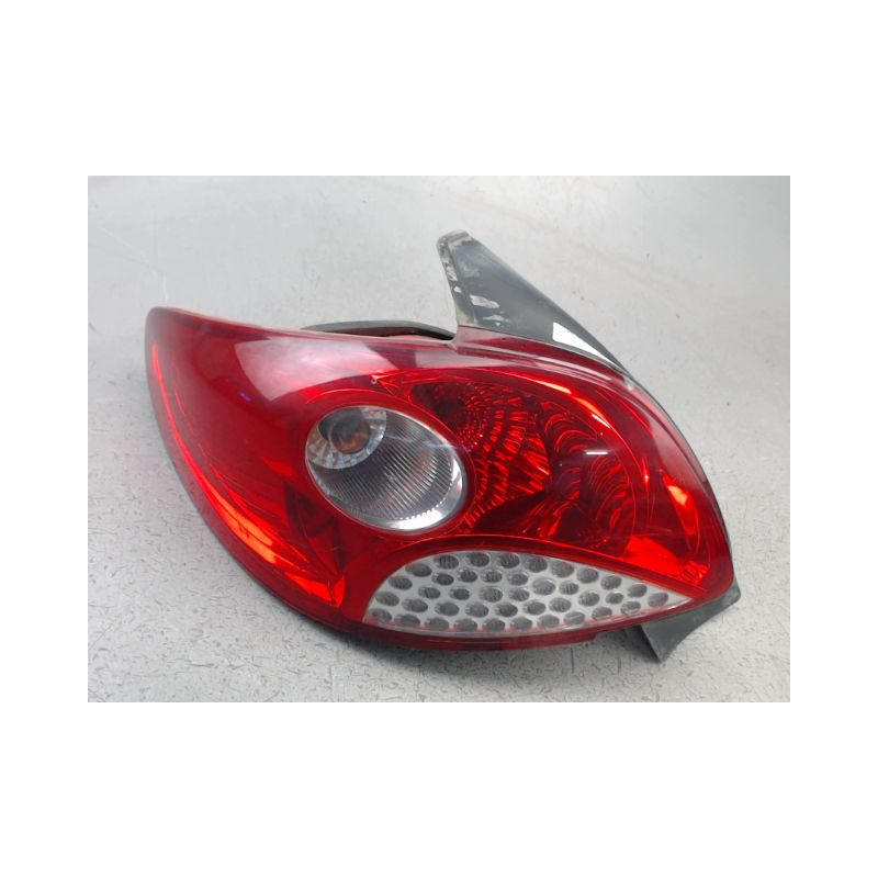 FEU ARRIERE GAUCHE  PEUGEOT 206