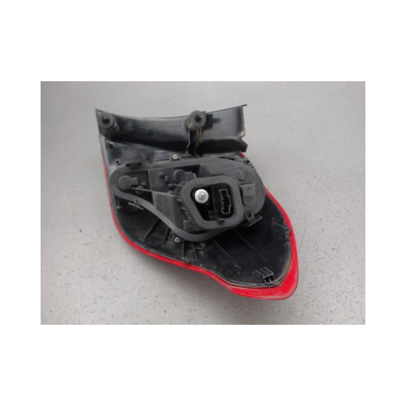 FEU ARRIERE GAUCHE  CITROEN C4