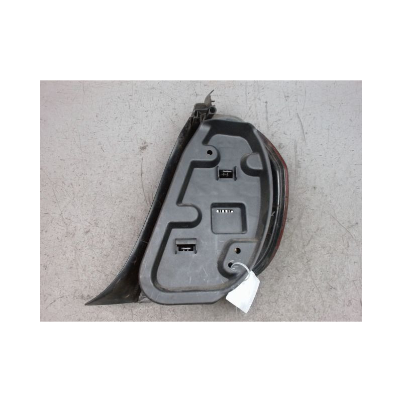 FEU ARRIERE GAUCHE  CITROEN C5 2001-2004