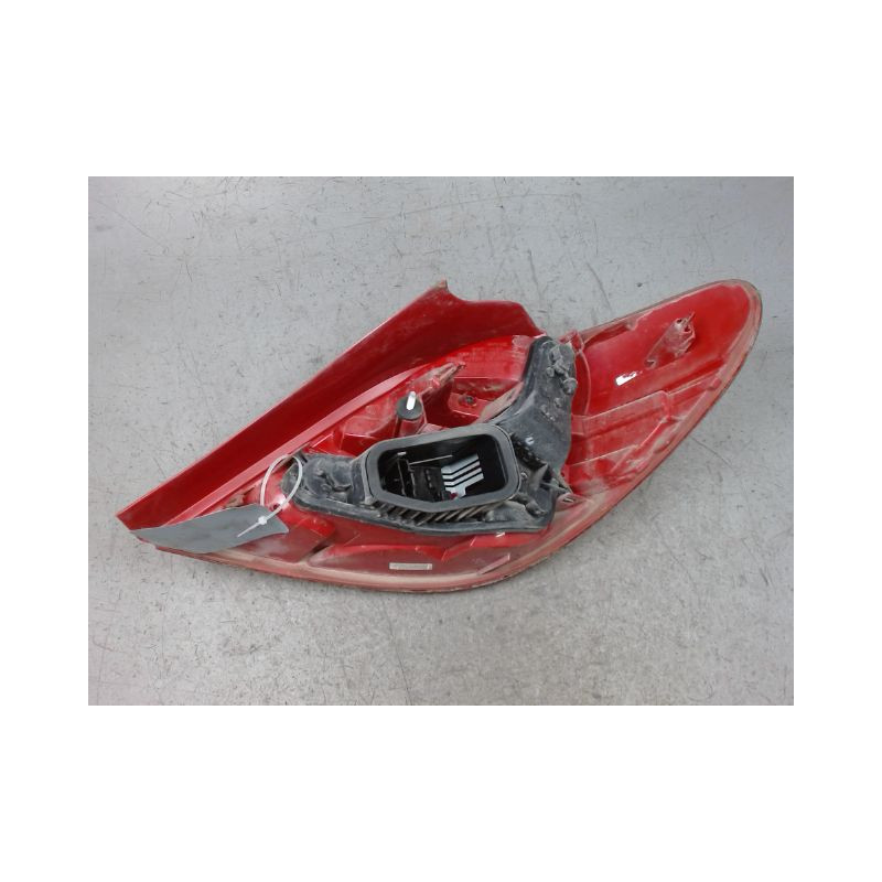 FEU ARRIERE GAUCHE  PEUGEOT 207 3P