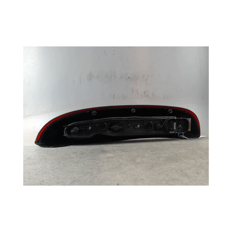 FEU ARRIERE GAUCHE  OPEL CORSA 2000-8.2003