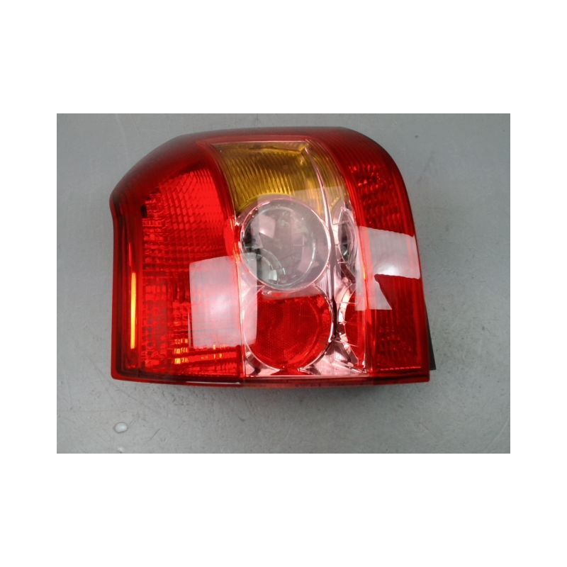 FEU ARRIERE GAUCHE  TOYOTA COROLLA X Phase 2 2004-2007