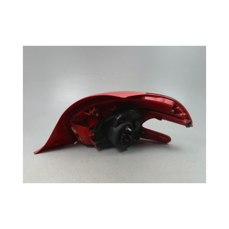 FEU ARRIERE GAUCHE  PEUGEOT 208 Phase 1 2012-...