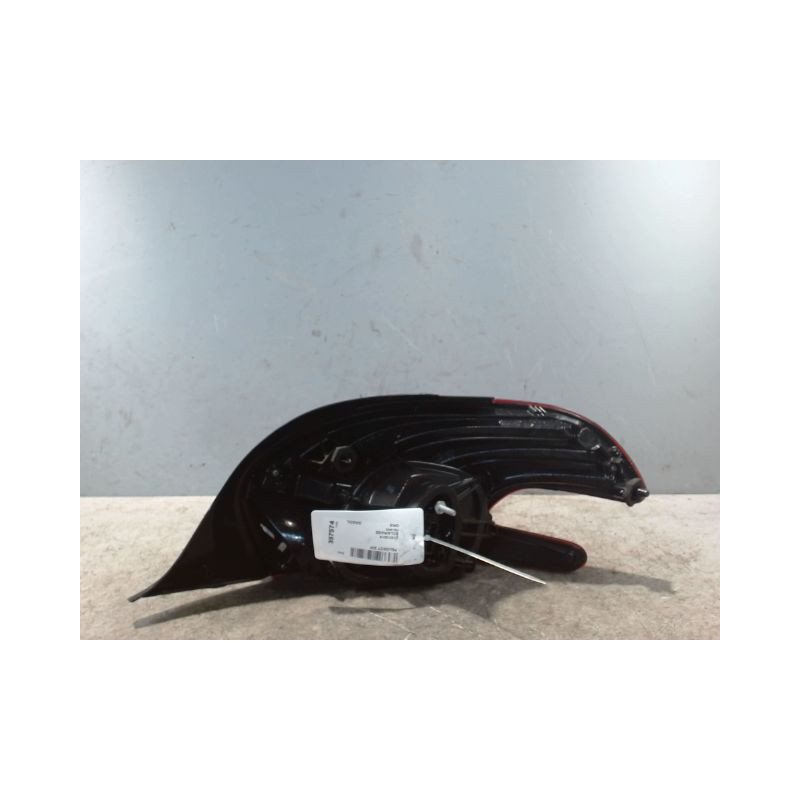 FEU ARRIERE GAUCHE  PEUGEOT 208
