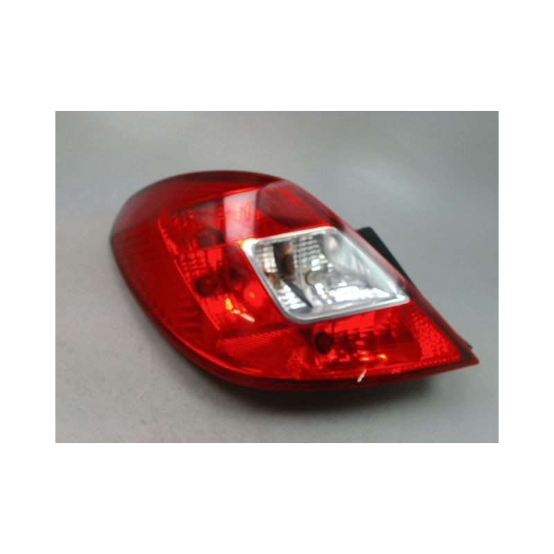 FEU ARRIERE GAUCHE  OPEL CORSA IV Phase 2 (D) 2011-2015