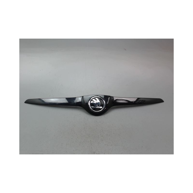 SIGLE CAPOT SKODA FABIA 2007-