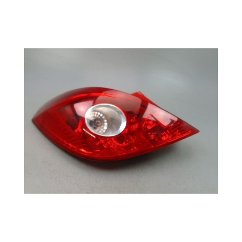 FEU ARRIERE GAUCHE  OPEL CORSA IV Phase 2 (D) 2011-2015