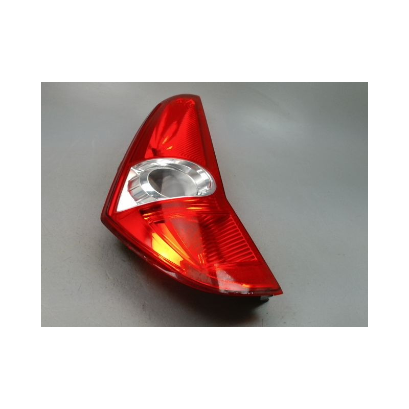 FEU ARRIERE GAUCHE  SUZUKI SPLASH 2008-2012