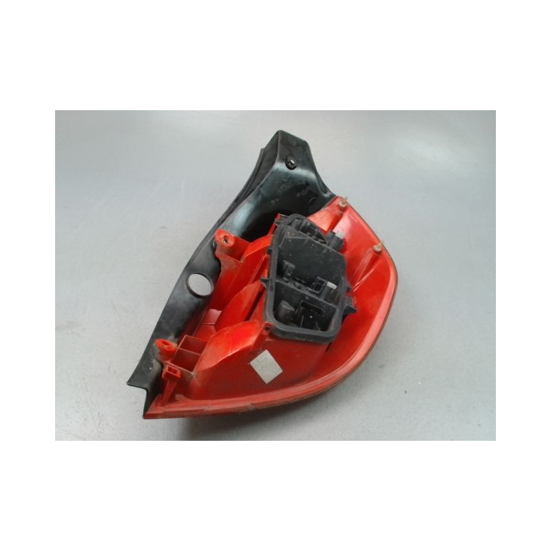 FEU ARRIERE GAUCHE  RENAULT CLIO III Phase 1 2005-2009