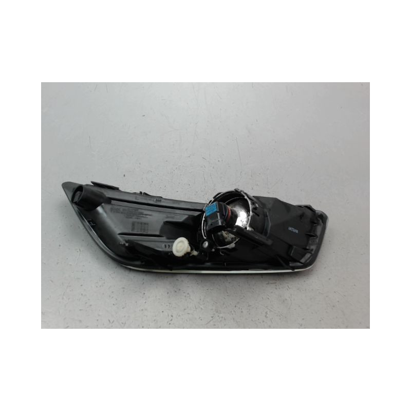 PHARE ANTIBROUILLARD AVANT GAUCHE FORD MONDEO III Phase 1 2007-2010