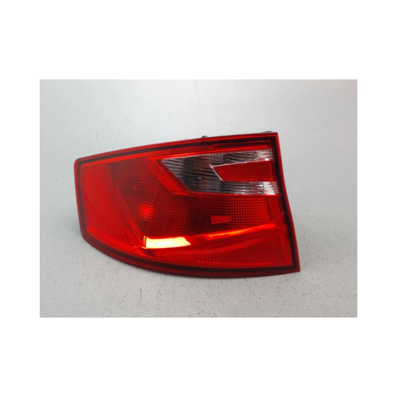 FEU ARRIERE GAUCHE  SEAT TOLEDO 2004-