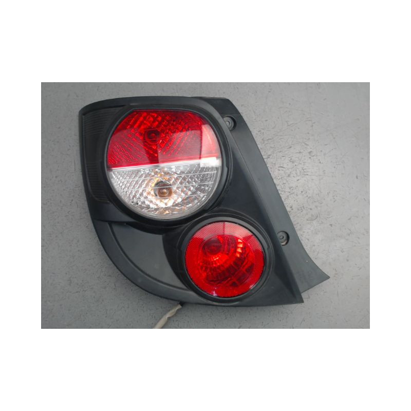 FEU ARRIERE GAUCHE  CHEVROLET AVEO