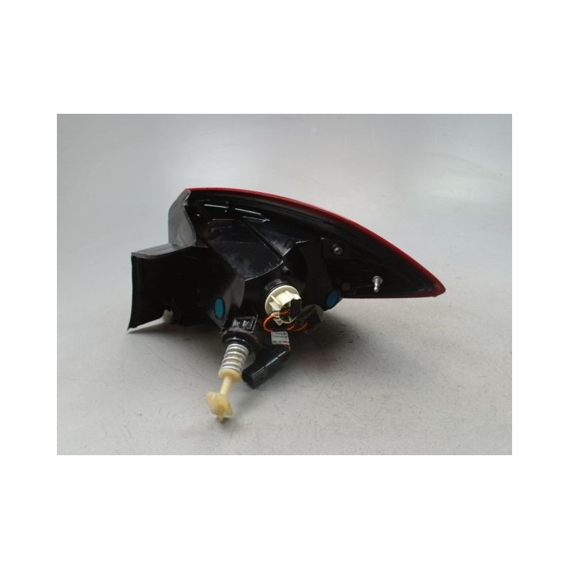 FEU ARRIERE GAUCHE  FORD FIESTA 2010-