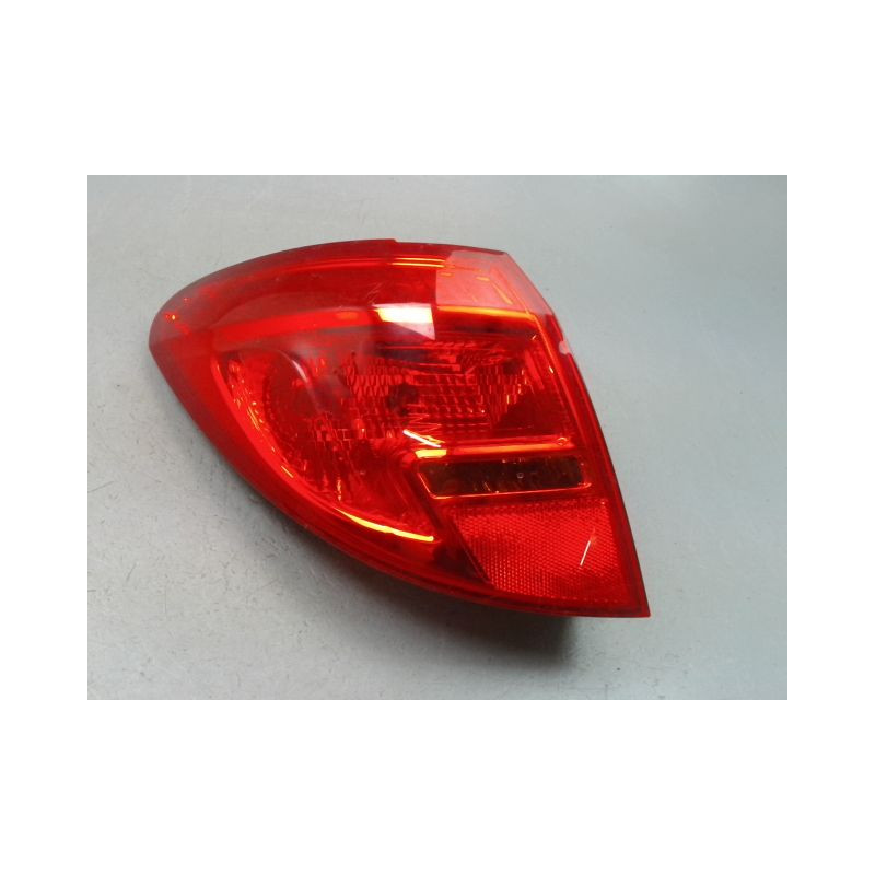 FEU ARRIERE GAUCHE  OPEL MERIVA 2006-