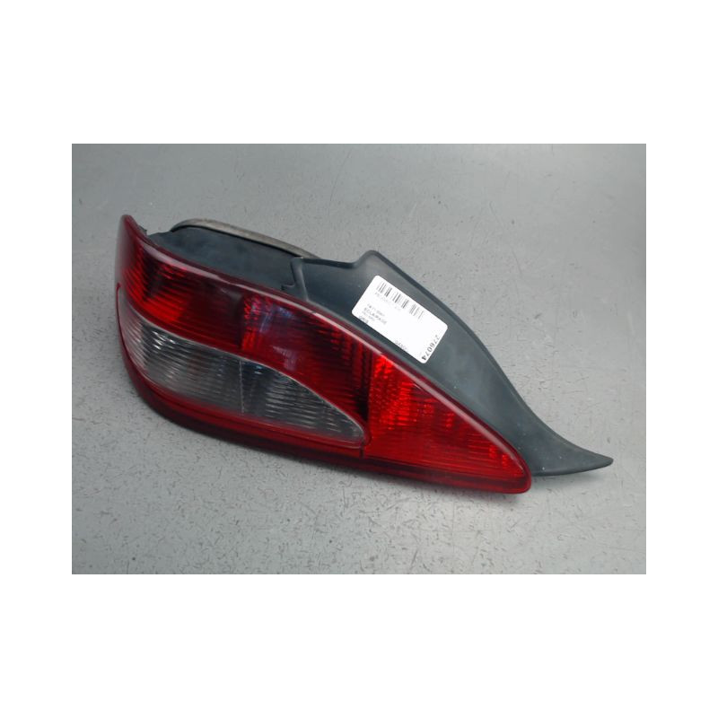 FEU ARRIERE GAUCHE  PEUGEOT 406