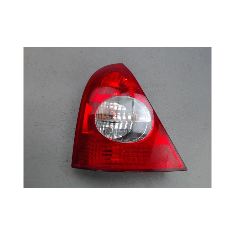 FEU ARRIERE GAUCHE  RENAULT CLIO