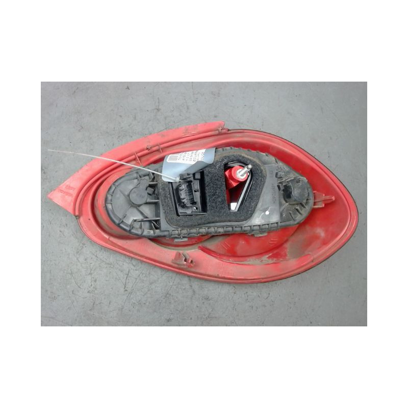 FEU ARRIERE GAUCHE  TOYOTA AYGO 5P