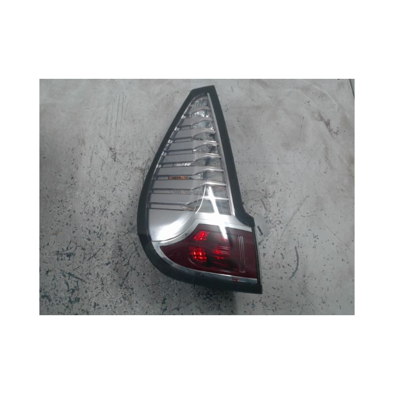 FEU ARRIERE GAUCHE  RENAULT SCENIC III 2009-