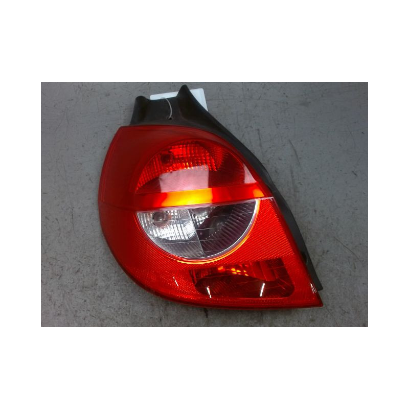 FEU ARRIERE GAUCHE  RENAULT CLIO III 2005-