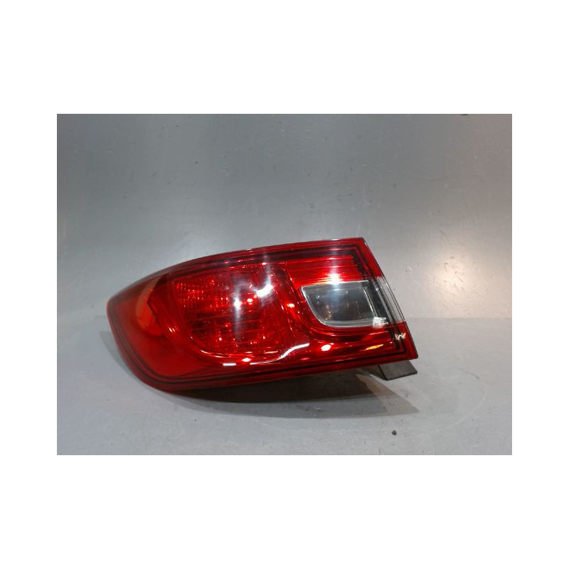 FEU ARRIERE GAUCHE  RENAULT CLIO