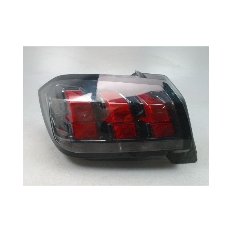 FEU ARRIERE GAUCHE  PEUGEOT 208