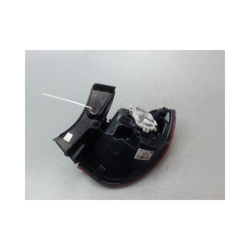FEU ARRIERE GAUCHE  ALFA ROMEO GUILIETTA 2010-
