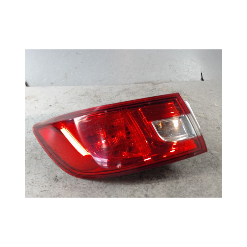 FEU ARRIERE GAUCHE  RENAULT CLIO IV