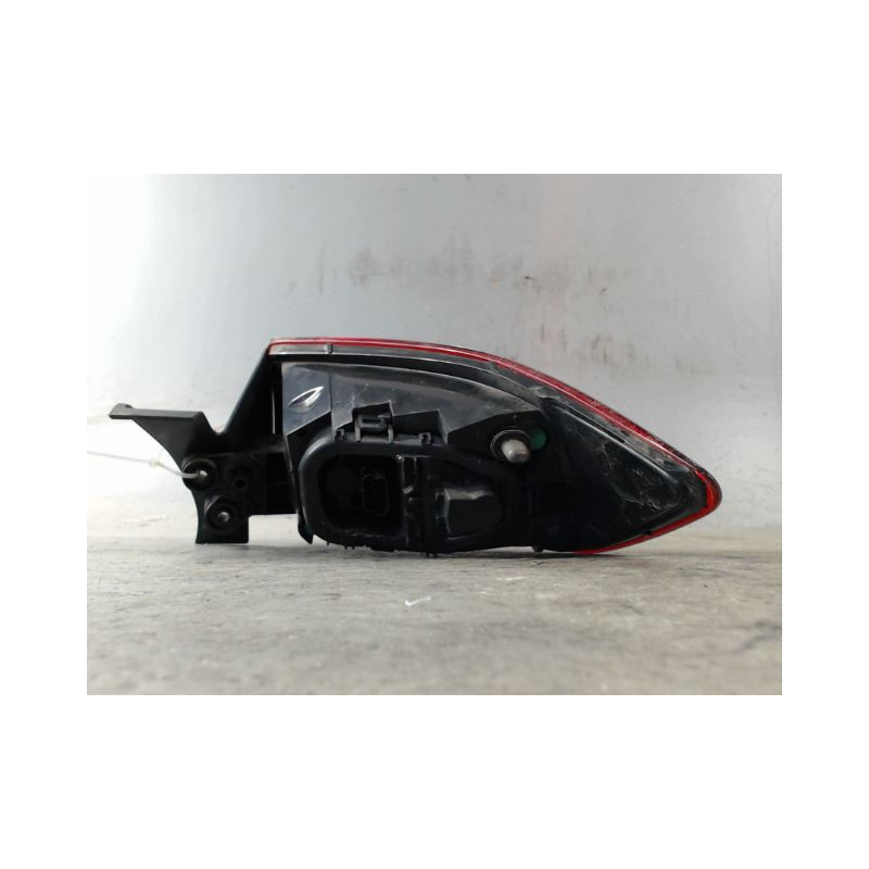 FEU ARRIERE GAUCHE  RENAULT CLIO IV