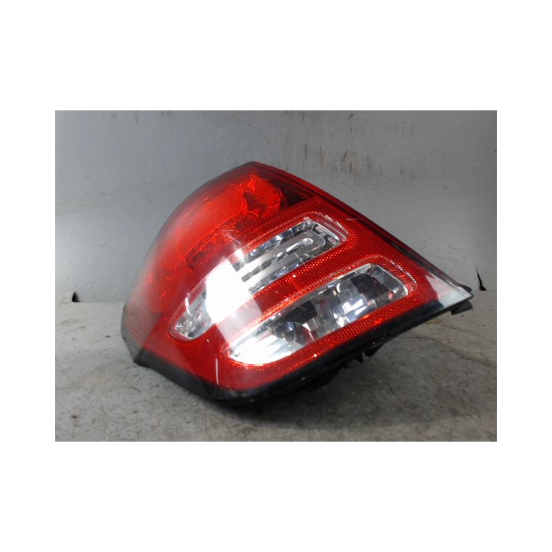 FEU ARRIERE GAUCHE  CITROEN C3 2009-