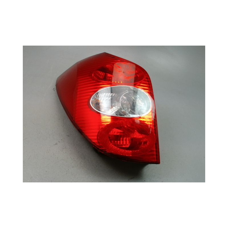 FEU ARRIERE GAUCHE  RENAULT LAGUNA ESTATE II Phase 2 2005-2007