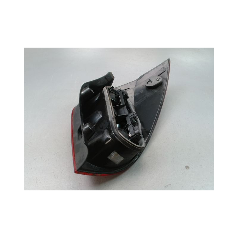 FEU ARRIERE GAUCHE  RENAULT LAGUNA ESTATE II Phase 2 2005-2007