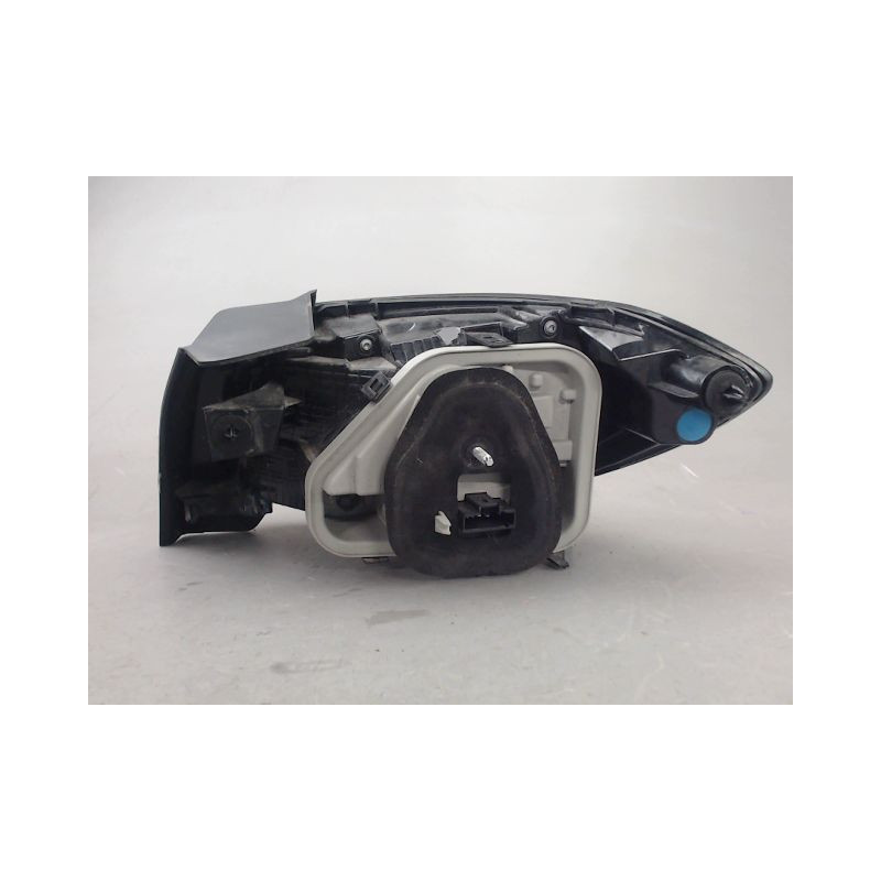 FEU ARRIERE GAUCHE  PEUGEOT 208