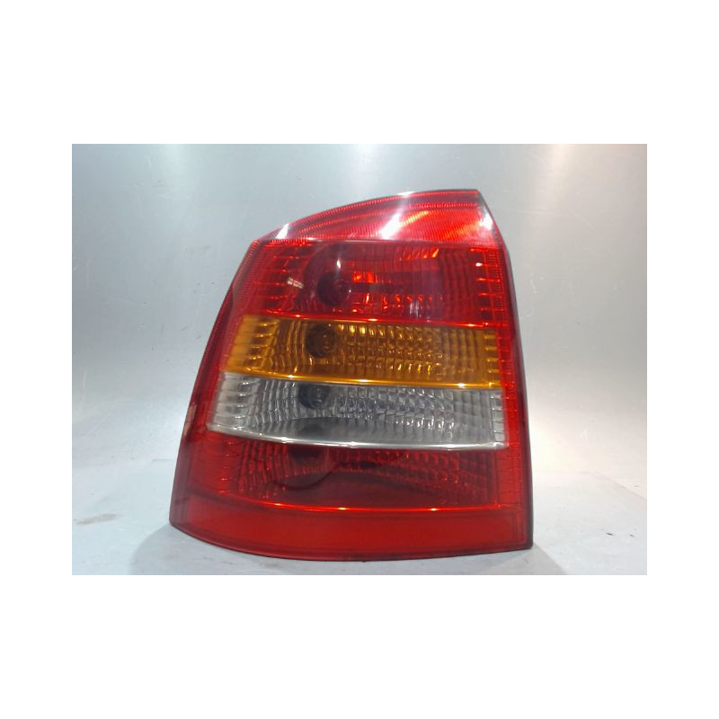 FEU ARRIERE GAUCHE  OPEL ASTRA