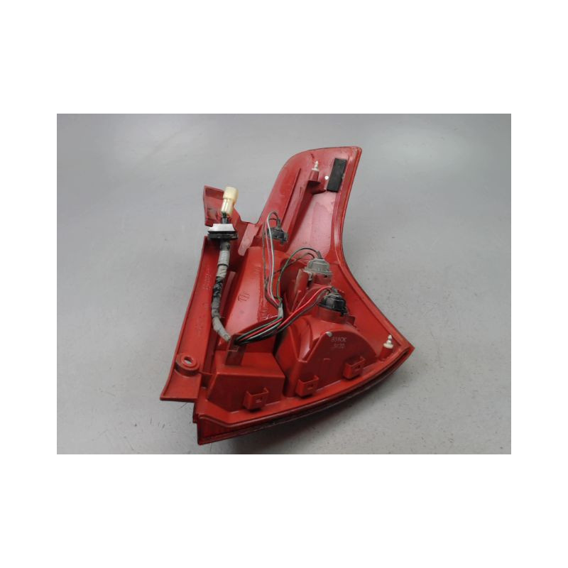 FEU ARRIERE GAUCHE  SUZUKI SWIFT III 2005-2011