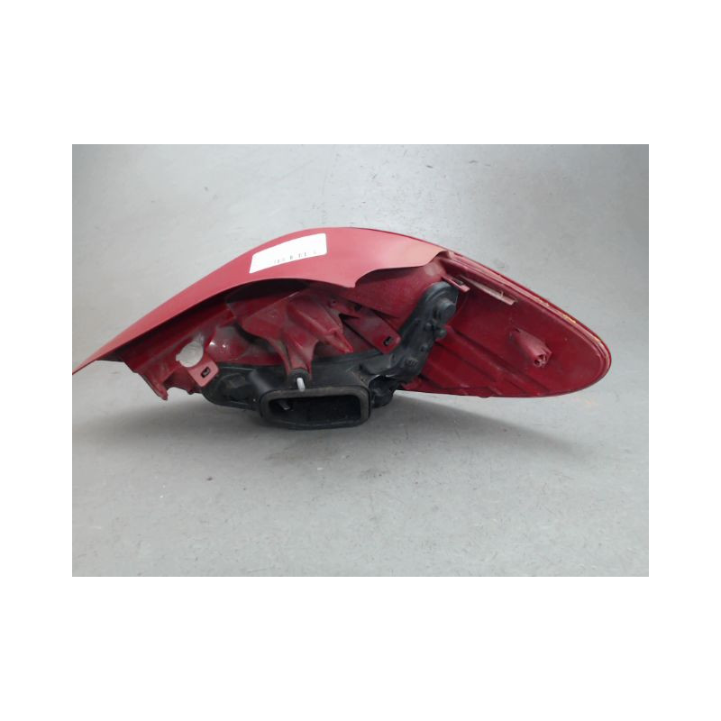 FEU ARRIERE GAUCHE  PEUGEOT 207