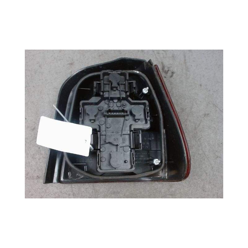 FEU ARRIERE GAUCHE  SKODA FELICIA 95-2000