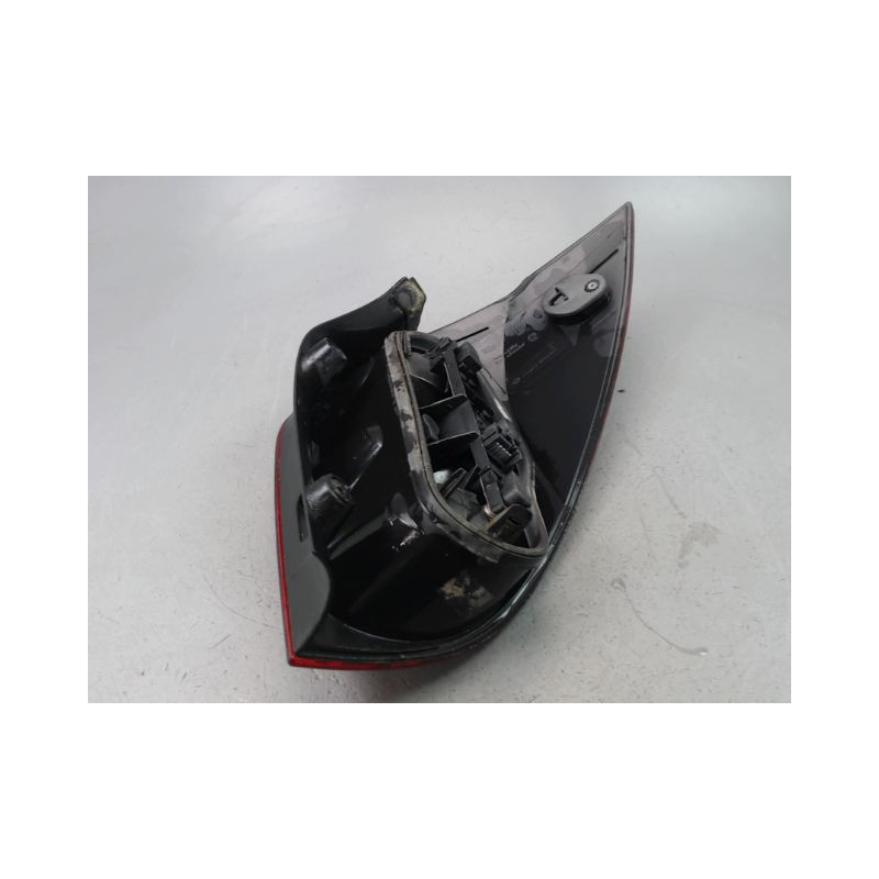 FEU ARRIERE GAUCHE  RENAULT LAGUNA ESTATE II Phase 2 2005-2007